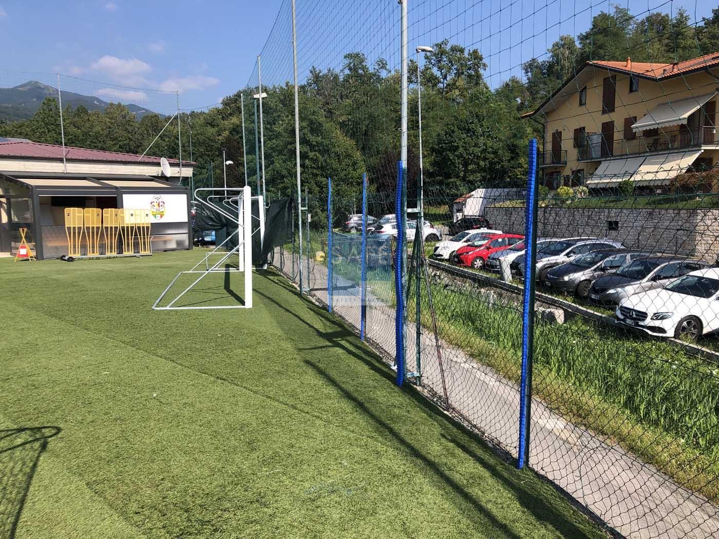 Protezione recinzione campo calcio
