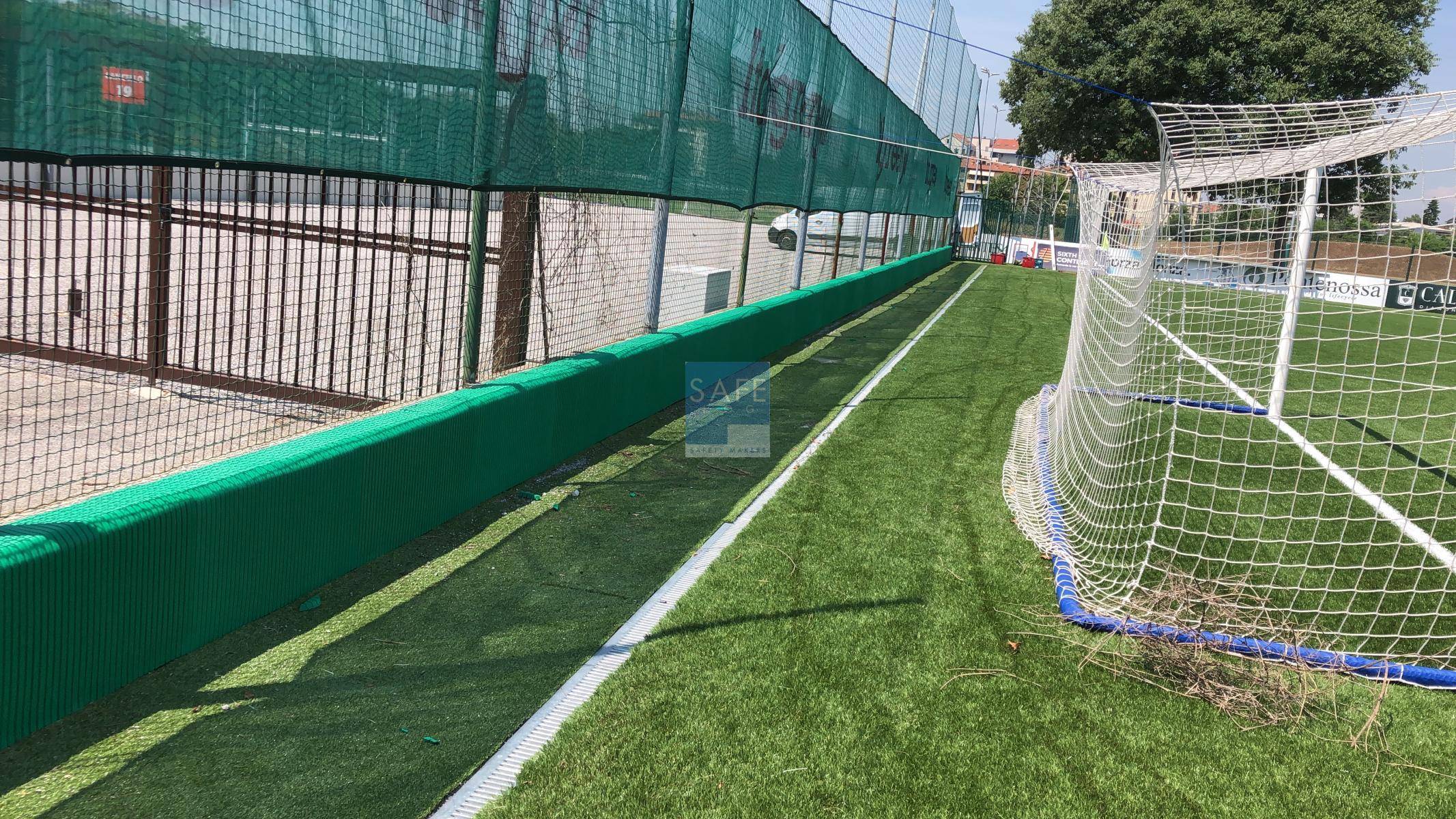 protezioni campo calcio Monza Brianza