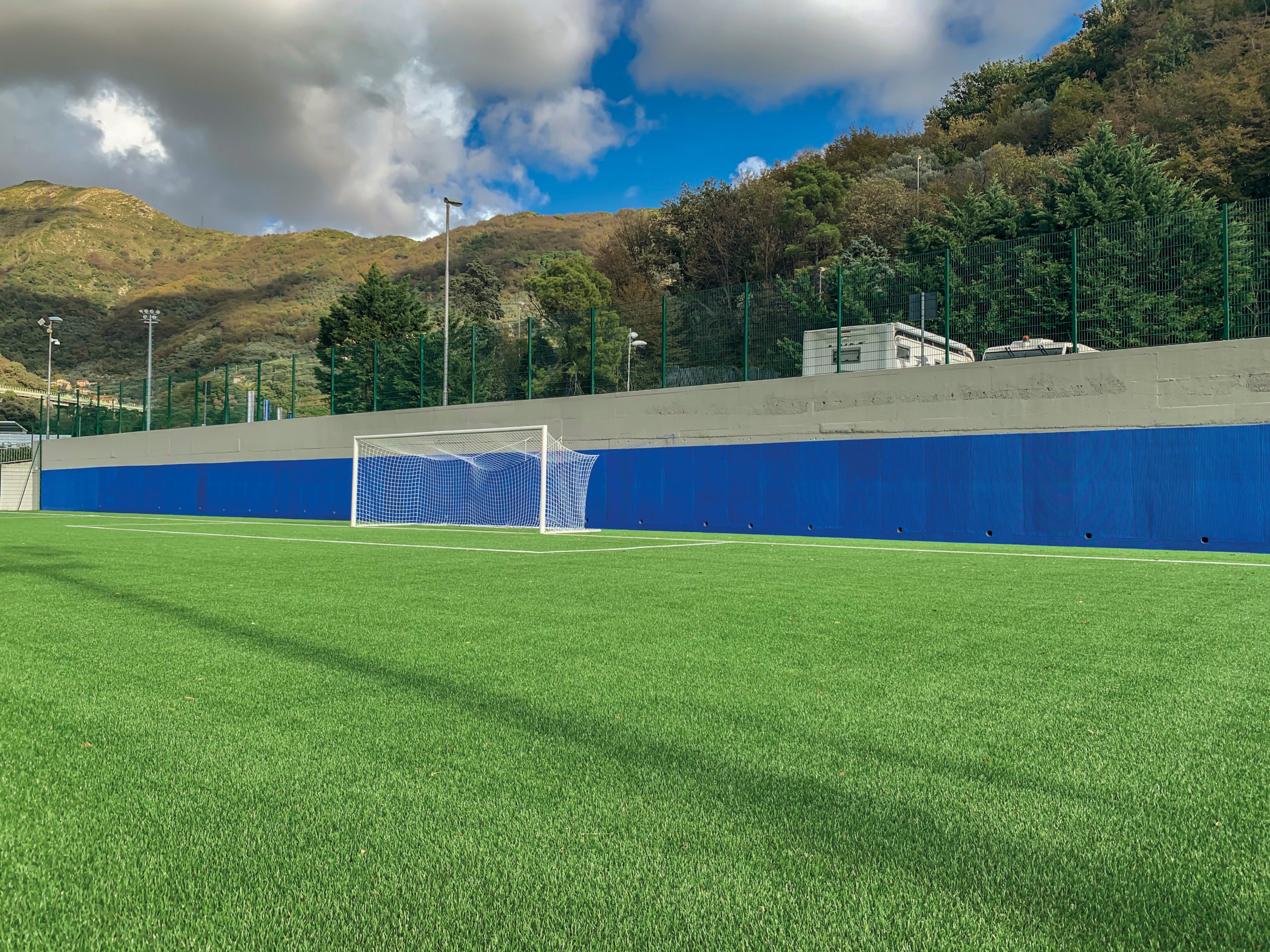 Protezioni antitrauma pareti campi da calcio
